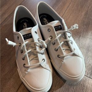 sperry sneaker leather brand new !